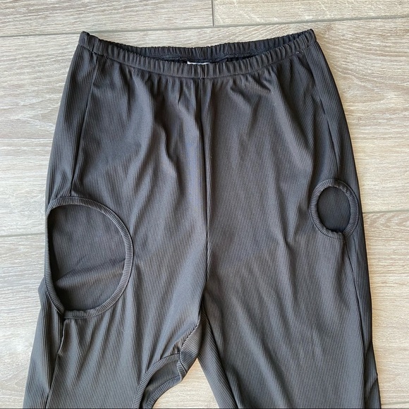 KATE HEWKO  CUT OUT STIRRUP LEGGINGS - Picture 5 of 15